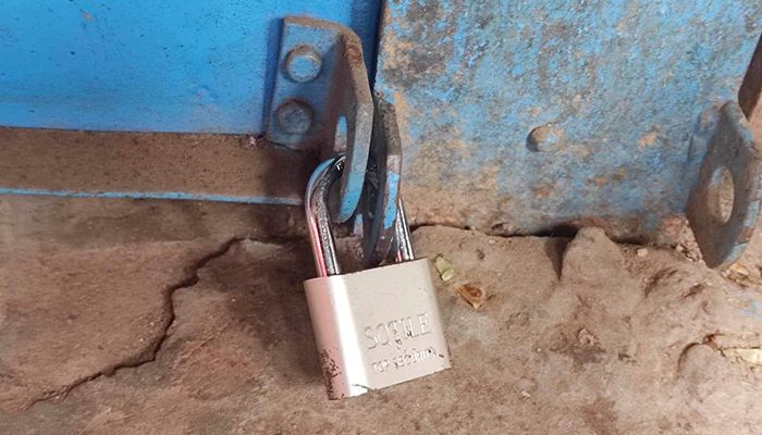 খাবারের দাম কমানোর দাবিতে ৩ হোটেলে তালা, নতুন মূল্য নির্ধারণ
