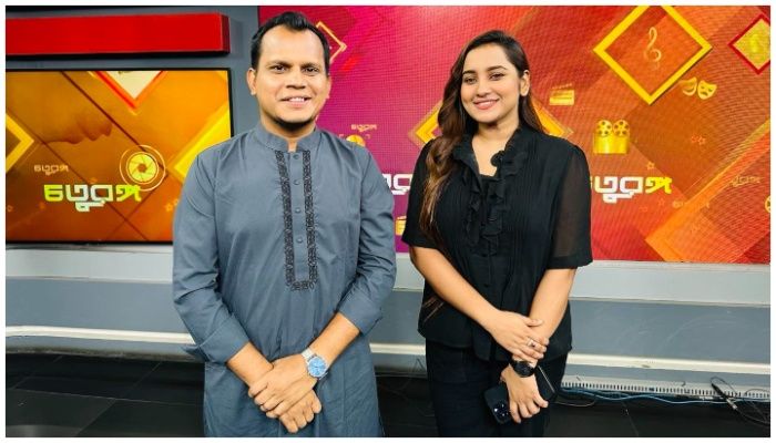 আবারও জীবনের গীতিকবিতায় আনিসার গান