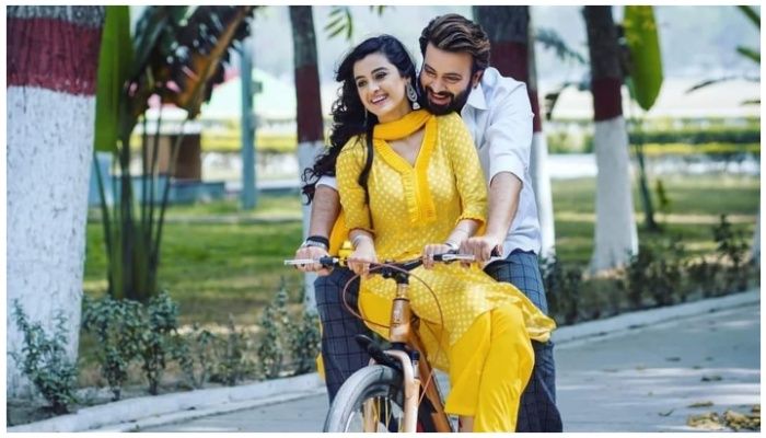 অচিন মেঘে ঢাকা অন্তরাত্মা   