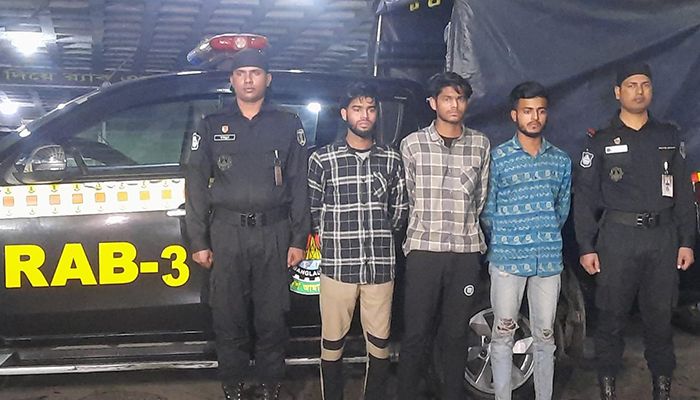 ইজিবাইকচালক হাবু হত্যা দেনা-পাওনা নিয়ে দ্বন্দ্বের জেরে