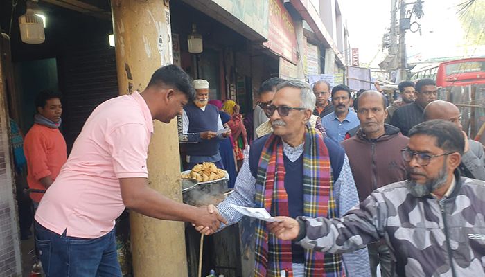ফজলে হোসেন বাদশার নৌকার পালে নতুন হাওয়া