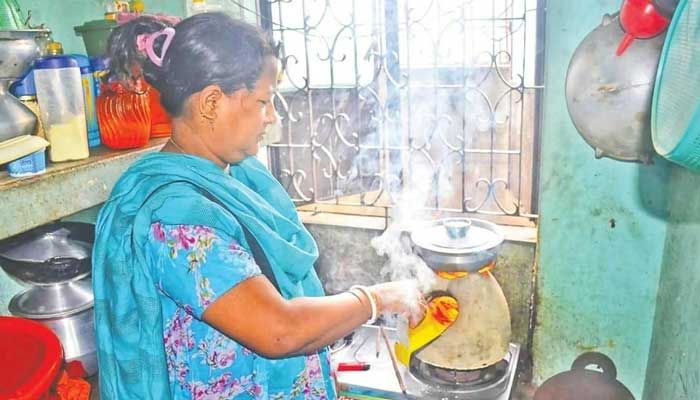 গ্যাস সংকটে নাকাল চট্টগ্রাম