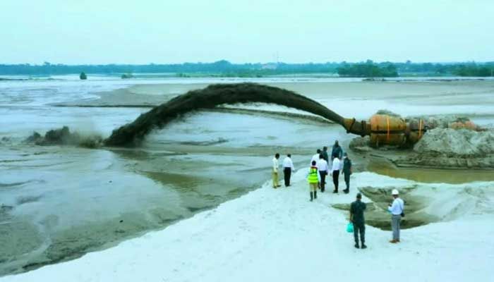 ডাম্পিং নিয়ে জটিলতা, ড্রেজিং বন্ধ দুই বছর