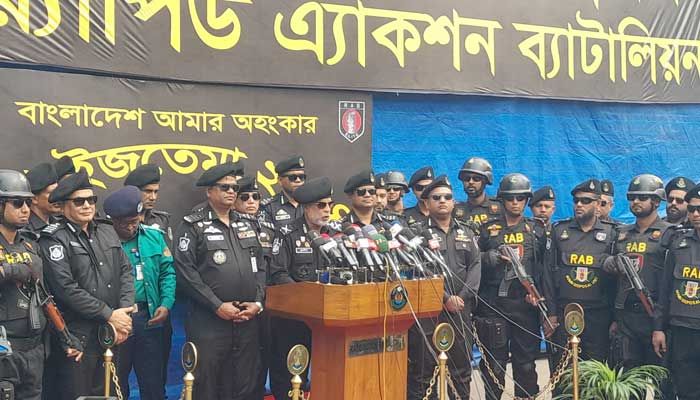 ইজতেমা ঘিরে জঙ্গি হামলার আশঙ্কা নেই : র‌্যাব মহাপরিচালক