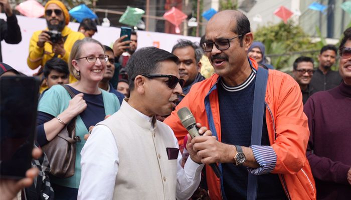 সামাজিক বন্ধন দৃঢ় করতে বারিধারায় পাড়া উৎসব