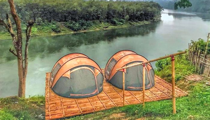 কাপ্তাইয়ে তাঁবু ক্যাম্পিং