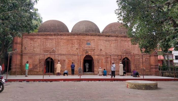 চাটমোহরের শাহী মসজিদ