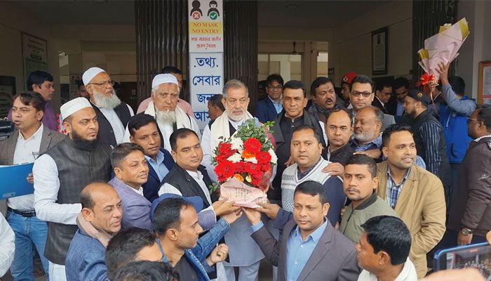 রাউজানে ফজলে করিম চৌধুরী এমপিকে গণসংবর্ধনা। প্রবা ফটো