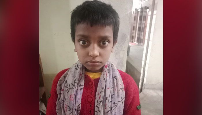 পথ ভুলে বগুড়ায় শিশু ফাহমিদা, বাবা-মাকে খুঁজছে পুলিশ