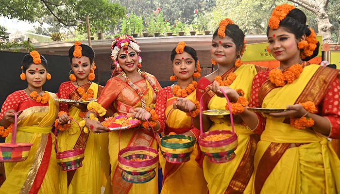 বাঙালির প্রাণের রঙিন উৎসব