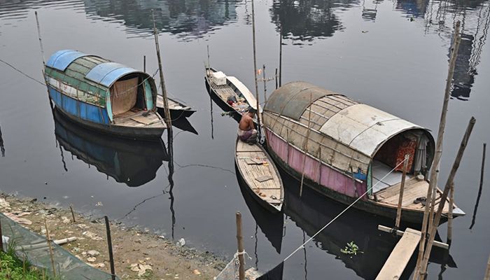জলে ভাসা জীবন