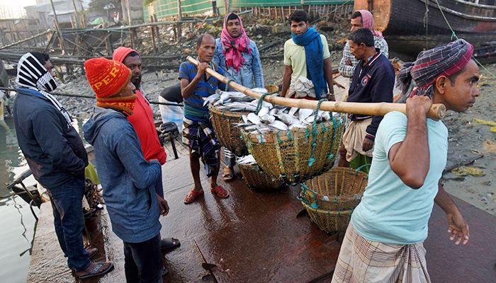 মৎস্য অবতরণ কেন্দ্র কক্সবাজার ফিশারি ঘাট