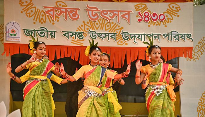 বাঙালির প্রাণের রঙিন উৎসব