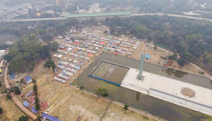 পাখির চোখে অমর একুশে গ্রন্থমেলা