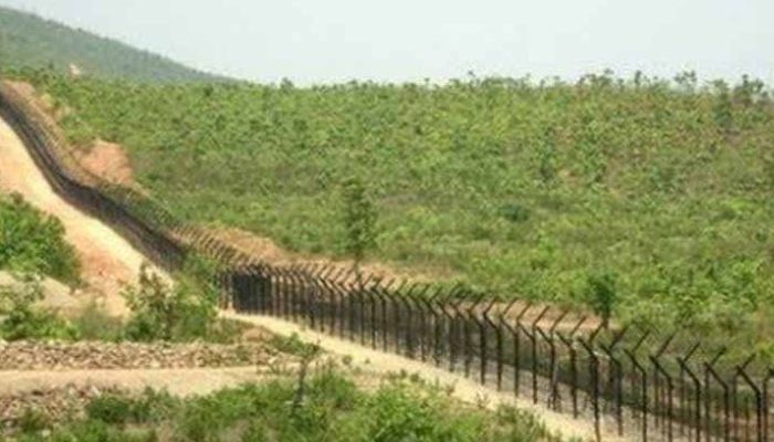 রাখাইনে যুদ্ধের প্রভাবে থমথমে ঘুমধুম সীমান্ত