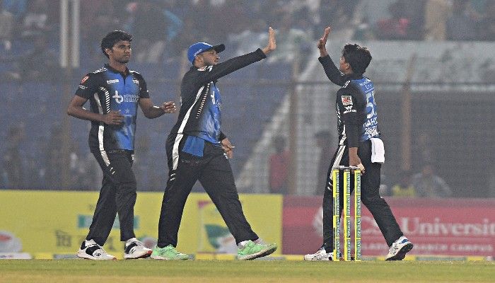 সবার আগে প্লে অফে সাকিবের রংপুর