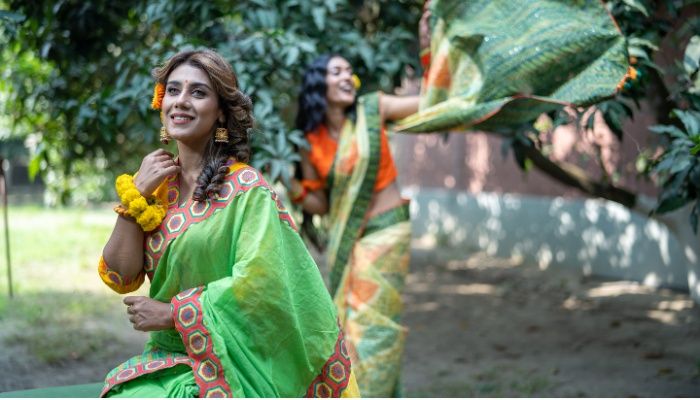 রঙ বাংলাদেশের পোশাকে বসন্ত 