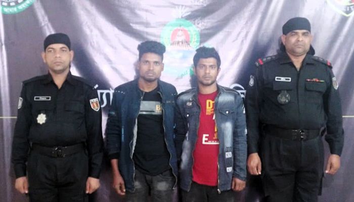 ভৈরবে ১০ হাজার কেজি ভারতীয় চিনিসহ আটক ২
