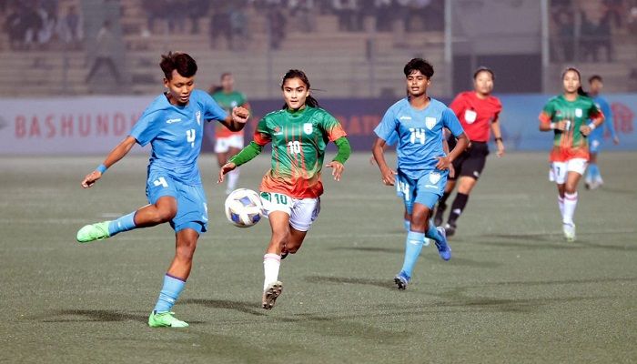 টসে শিরোপা ভারতের, বাংলাদেশের আপত্তি