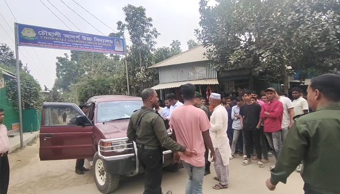 সিরাজগঞ্জে পরীক্ষাকেন্দ্রে নকল সরবরাহের দায়ে ল্যাব সহকারীর কারাদণ্ড