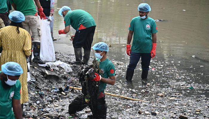 বসিলায় বিডি ক্লিন তারুণ্যের পরিচ্ছন্নতা অভিযান