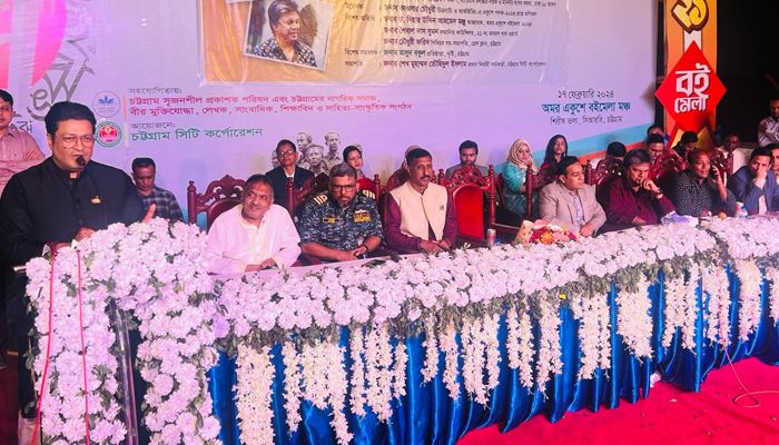 বই আত্মাকে পরিপুষ্ট ও জ্ঞানকে সমৃদ্ধ করে : ফেরদৌস