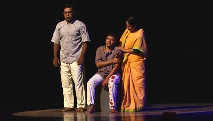 মঞ্চে পদাতিকের কালরাত্রি
