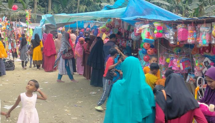 বগুড়ায় জামাই মেলার পর দিন বউ মেলা