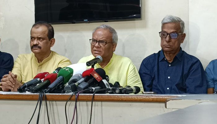 জনগণের ওপর প্রতিশোধ নিতেই সরকার বিদ্যুৎ ও জ্বালানির মূল্য বৃদ্ধি করতে চাচ্ছে : রিজভী