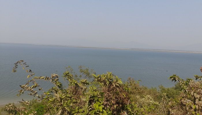 মর্টার শেলের বিস্ফোরণে কাঁপছে টেকনাফ সীমান্ত