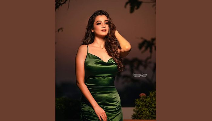 বাংলাদেশে কাজ করা উপভোগ করেন দর্শনা