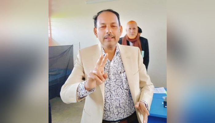 বকশীগঞ্জ পৌরসভার মেয়র নির্বাচিত ফকরুজ্জামান মতিন
