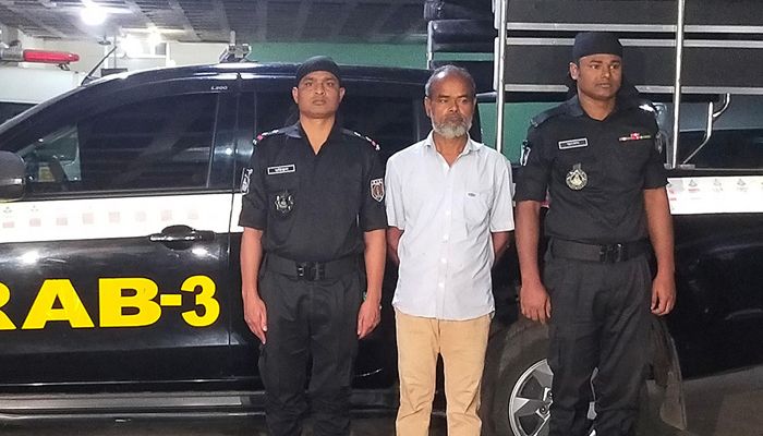 ২৪ বছরের ছদ্মবেশ, অবশেষে গ্রেপ্তার ধুরন্ধর তসলিম
