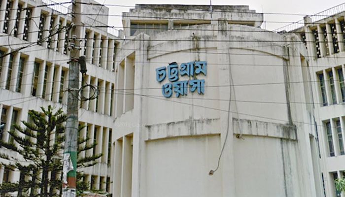 রোজার প্রথম দিনই পানির বিড়ম্বনা