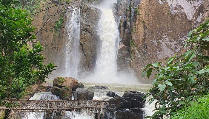অনিন্দ্যসুন্দর মেঘালয়