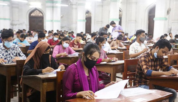 গুচ্ছের এ ইউনিটে পাসের হার ৩৪ শতাংশ, প্রথম মারুফ
