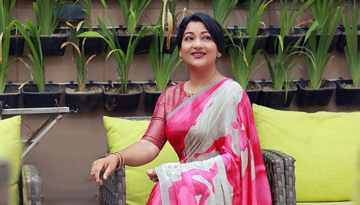 বহুমাত্রিক দীপা...