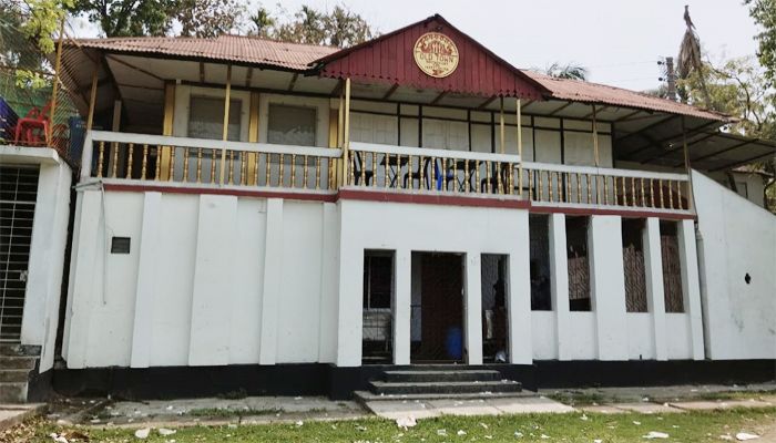 সবকিছুই পণ্ড হয়েছে পণ্ডিতপাড়ার