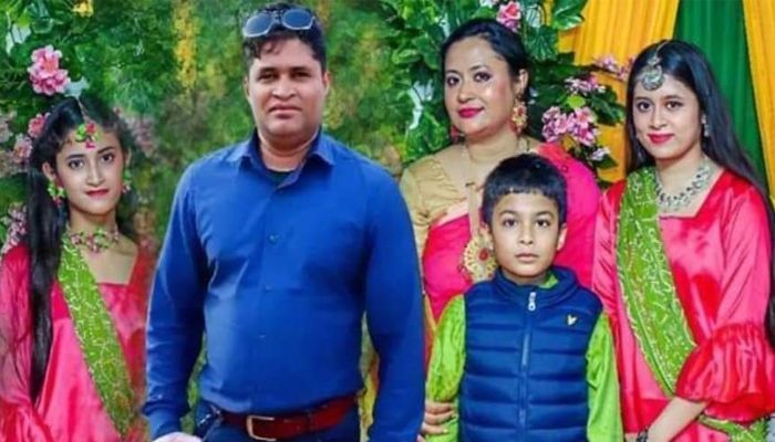 ‘এইবার তোমার লগে ঈদ করুম আম্মা’