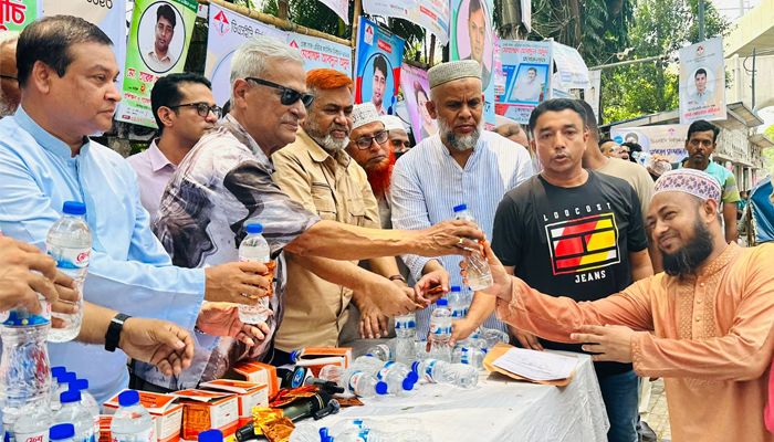 বার বার একতরফা নির্বাচন করে অস্তিত্ব সংকটে সরকার : ফারুক