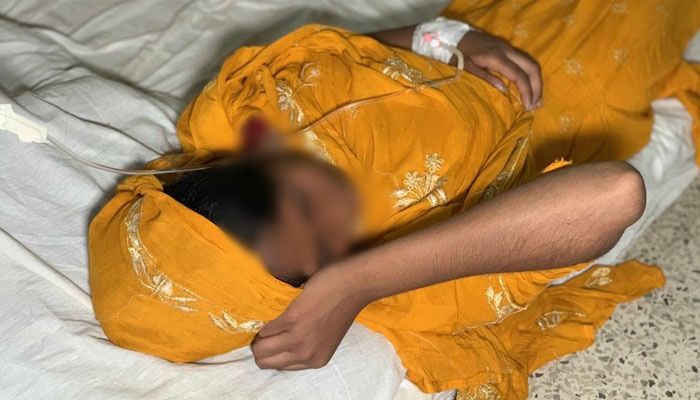 ‘বাসর’ শেষে পালালেন বর, খুঁজতে গিয়ে হাতুড়িপেটায় হাসপাতালে নববধূ