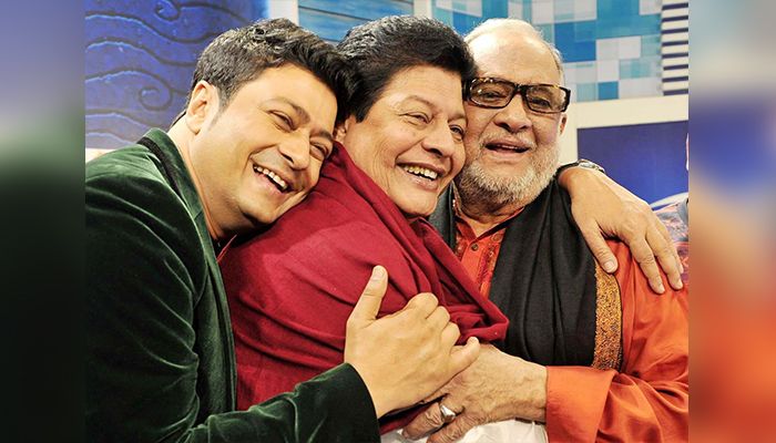 দুই অগ্রজকে ফেরদৌসের স্মরণ