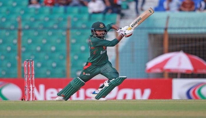 হৃদয়ের ফিফটিতে টাইগারদের দেড়শ