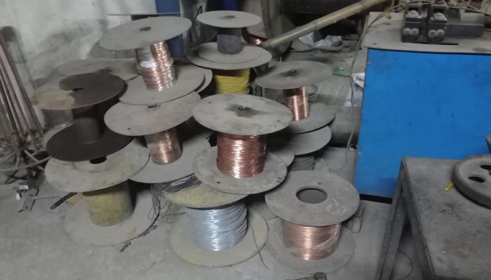 নকল বৈদ্যুতিক সরঞ্জাম উৎপাদন, ৪৮ লাখ জরিমানা