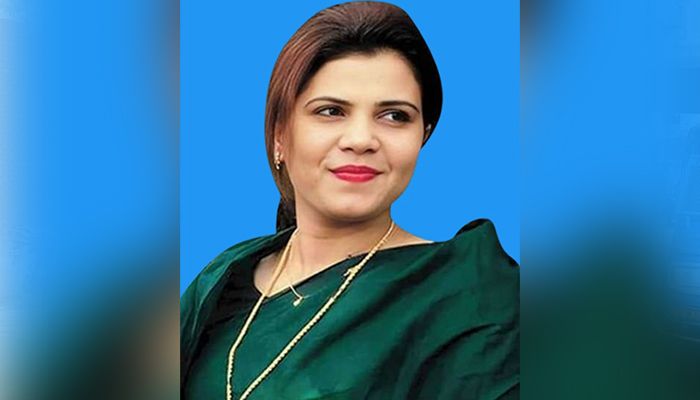 উপজেলার নেত্রীকে ব্ল্যাকমেইলের অভিযোগ জেলার নেত্রীর বিরুদ্ধে