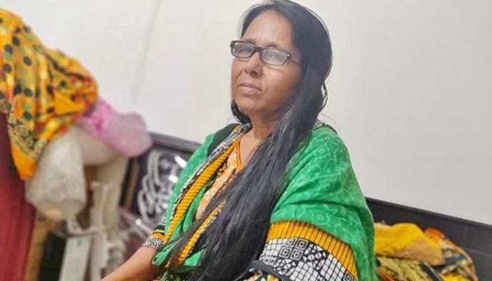 ক্যানসার আক্রান্ত মাকে বাঁচাতে উদাত্ত আহ্বান 
