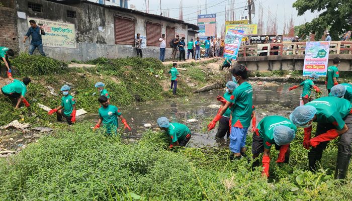 রংপুরে শ্যামাসুন্দরীর প্রাণ ফেরাতে পরিচ্ছন্নতা অভিযান