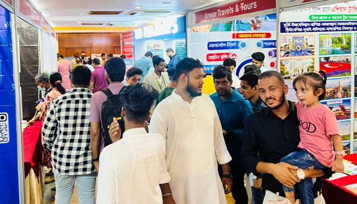 চট্টগ্রামে জমে উঠেছে আন্তর্জাতিক পর্যটন মেলা