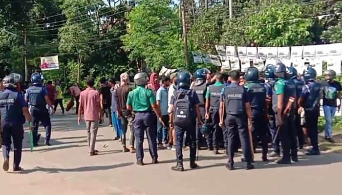 ছাত্রলীগের সংঘর্ষের ঘটনায় চবিতে ২৩ জনকে শোকজ
