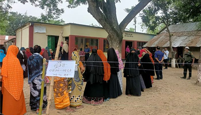 চার ঘণ্টায় বগুড়া সদরে ভোট পড়েছে ৬ শতাংশ